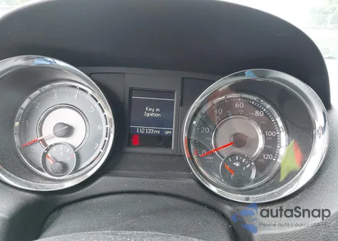 2015 Chrysler Town & Country Touring-L z USA, uszkodzony, nr VIN 2C4RC1CG0FR620942